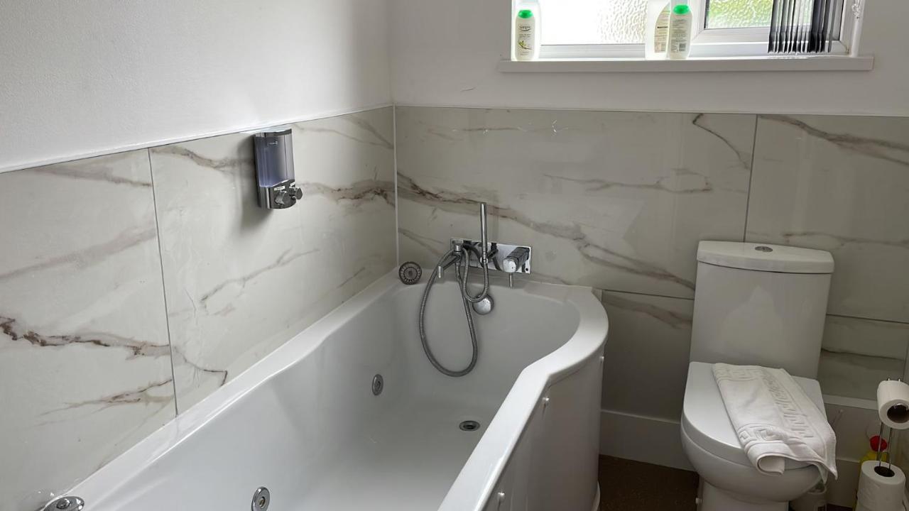 St Peter'S Shared House Hotel Birmingham Bagian luar foto
