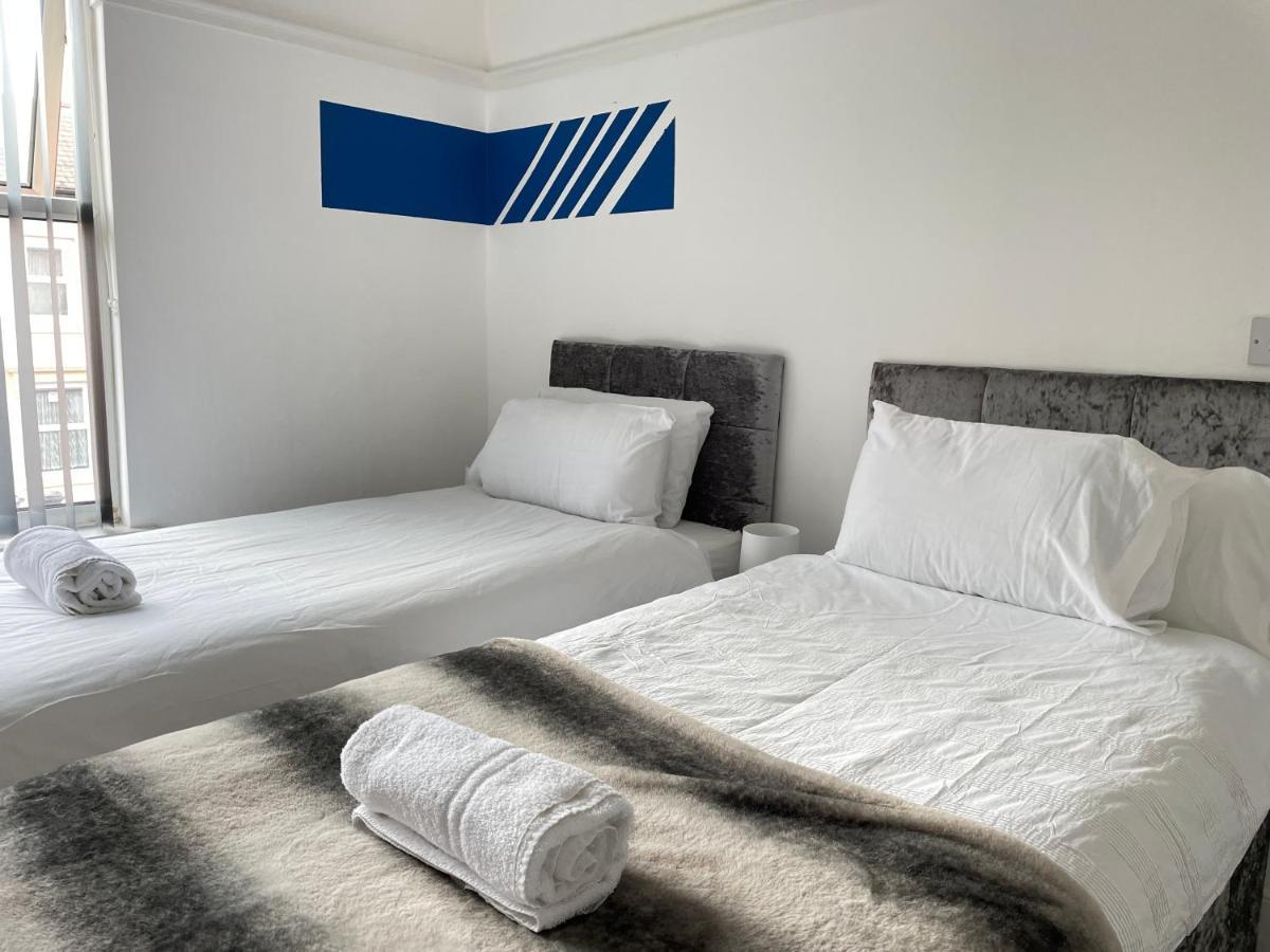 St Peter'S Shared House Hotel Birmingham Bagian luar foto
